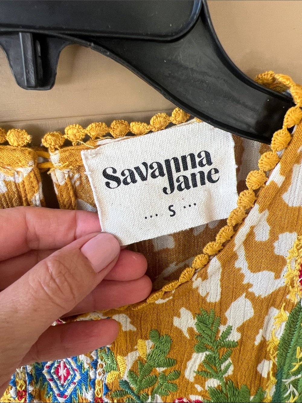 Savanna Jane Sz S Mustard Floral & Cactus Embroidered Sleeveless Top - Picture 3 of 7